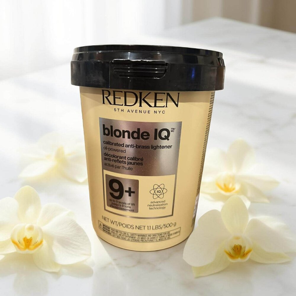 Redken Blonde IQ Calibrated Anti-Brass Lightner Oil Power Up to 9 Level 1.1 LBS
